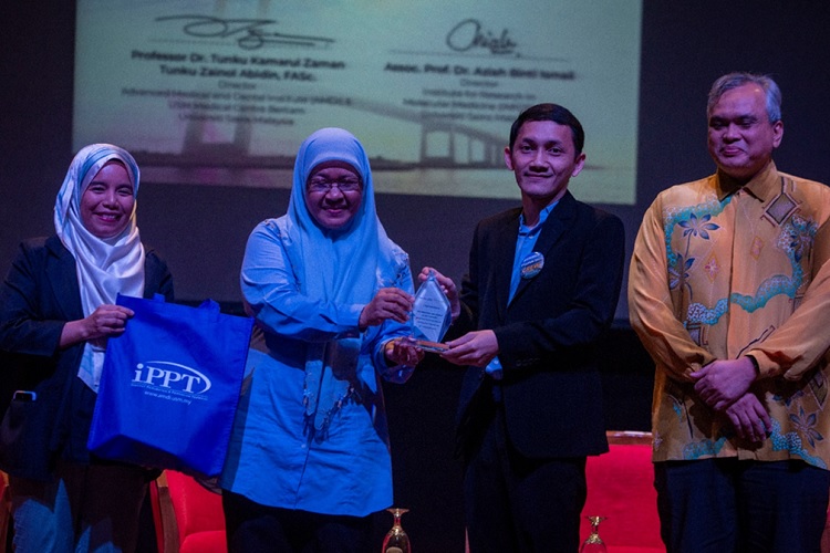 03 Celebrating Excellence AMDI INFORMM Postgraduate Colloquium Award Winners Shine Bright